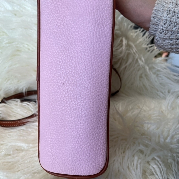 EUC Barbie pink💕Pebble Grain Dooney & Bourke shoulder bag - Picture 2 of 14